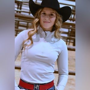 Children’s silver red Surcingle Belt Elastic 1.5” 1 Size Fits All western horse